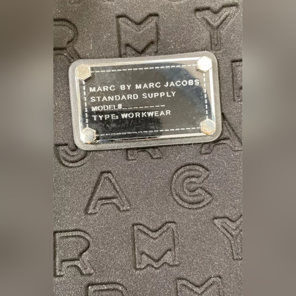 Marc Jacobs Designer Black Laptop Logo Tech messenger tote briefcase Bag - Picture 8 of 16